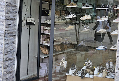 Bella store