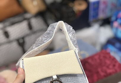 Boutique de Sacs pour Femmes et Enfants
