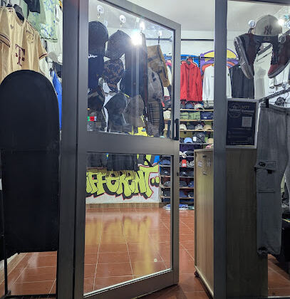 Boutique Different 77
