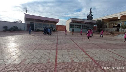 École Primaire Frères Hadjoudj