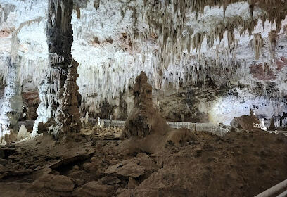 Entree des Grottes de Ain-Fezza