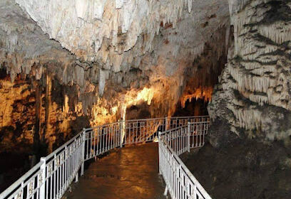 Grotte de Beni Add