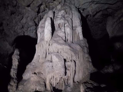 Grotte du Macchabée