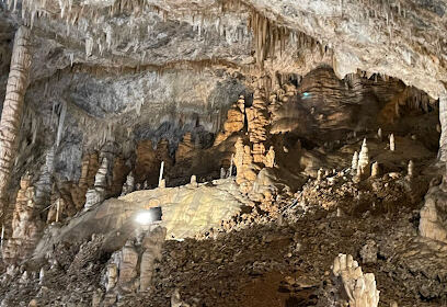 Grotte féerique d’Aokas