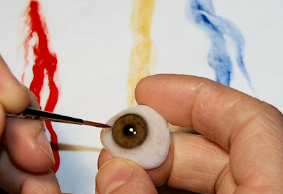 KOULOUGHLI PRECISION PROSTHETICS  » LABORATOIRE D&rsquo;OCULARISTE « 
