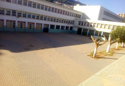 Lycée Docteur Benzerdjeb