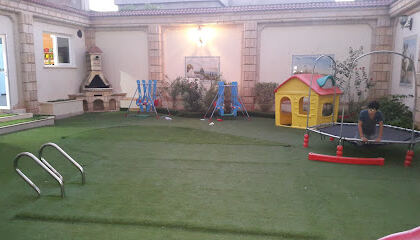 Rose Diamant École Préscolaire