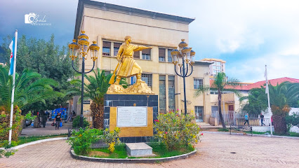 Statue Matyrs Aïssaoui Aek