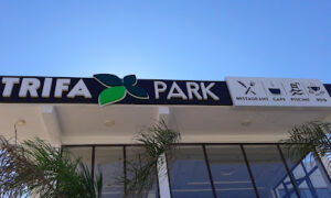 Trifa Park : Café, Restaurant, BBQ & Piscine