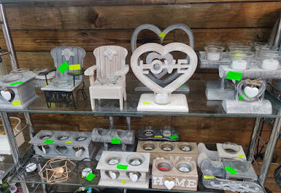 Amine Decor 1