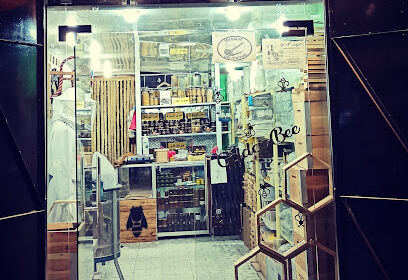 Boutique golden bee