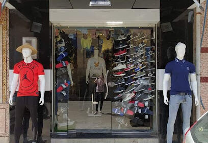 BOUTIQUE PARIS