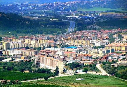 Lakhdaria
