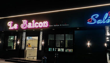 Le Balcon