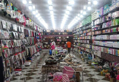 Le grand magasin Yassmine