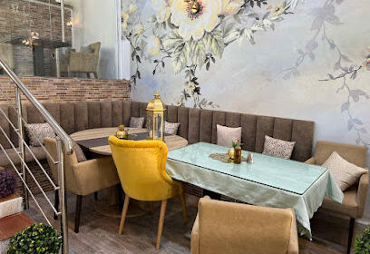 Le KZ Café & Restaurant