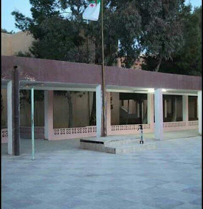 Lycée Chahid Benlahrech El Bachir