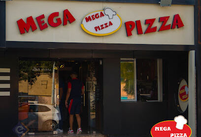 MEGA PIZZA