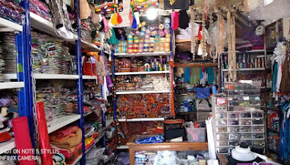 Mercerie et outillage de couture traditionnel