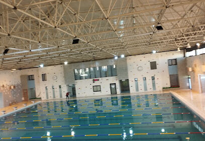Piscine Mokhtar Aribi Aïn Arnat