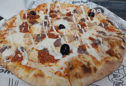Pizzeria family