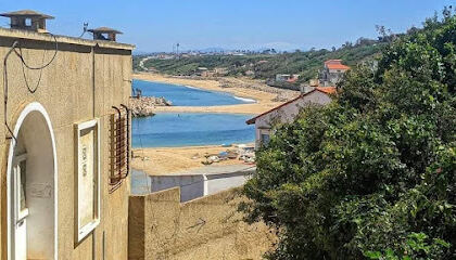 Plage Ain Taya Surcouf