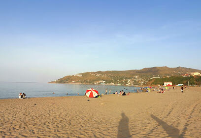 Plage le CAROUBIER