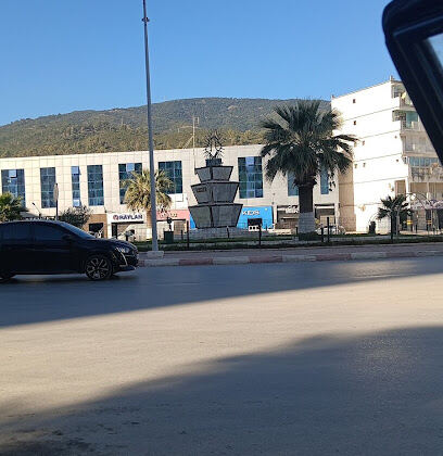 ROND POINT LES HONGROIS