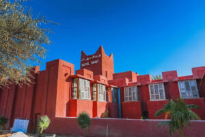 Tahat Hotel