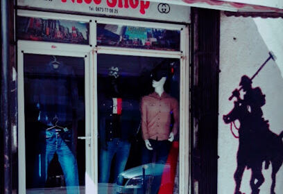 Vêtements chic (Istanbul Moda)