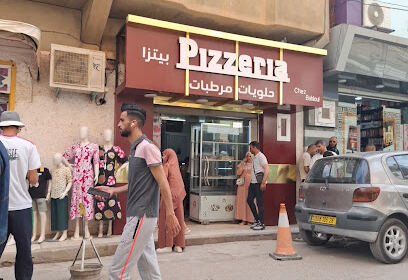Younes Boulariah , Pizzeria