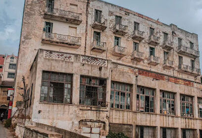 Hotel beau rivage abandoné