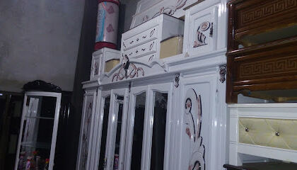 Magasin de meubles et d’accessoires pour la maison ”Torche”