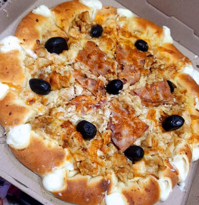 Pizzeria T &S