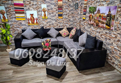 Salon De Luxe