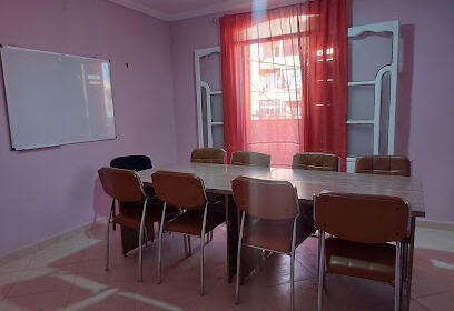 Speakout Language School